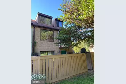 9917 Forest View Place, Gaithersburg, MD 20886 - Photo 4