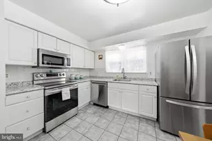 17516 Longview Ln, Olney, MD 20832 - Photo 12