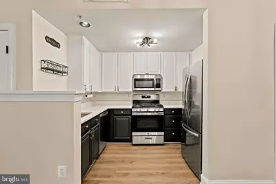 680 Orchard Ridge Drive #100, Gaithersburg, MD 20878 - Photo 4