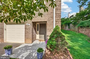 29 Ritchfield Ct, Rockville, MD 20850 - Photo 4