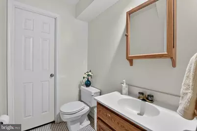 29 Ritchfield Court, Rockville, MD 20850 - Photo 6