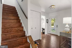 607 Watts Branch, Potomac, MD 20854 - Photo 6