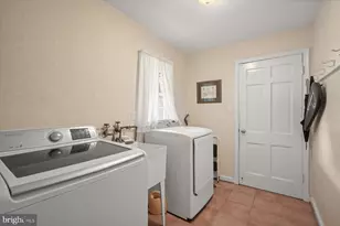 9118 Seven Locks Rd, Bethesda, MD 20817 - Photo 26
