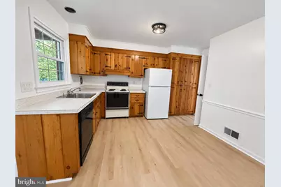 11906 Henry Fleet Drive, Potomac, MD 20854 - Photo 8