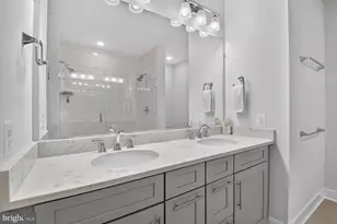 210 Decoverly Dr, Gaithersburg, MD 20878 - Photo 18
