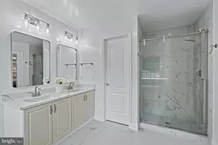 3009 Windy Knoll Ct, Rockville, MD 20850 - Photo 18