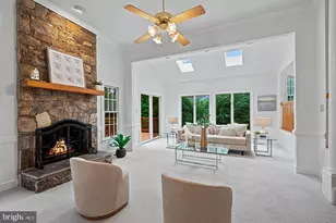 3009 Windy Knoll Ct, Rockville, MD 20850 - Photo 2