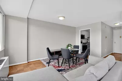 10401 Grosvenor Place #808, Rockville, MD 20852 - Photo 6