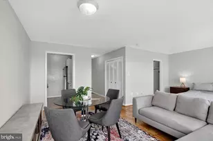 10401 Grosvenor Pl, Rockville, MD 20852 - Photo 12