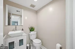 12101 Gatewater Dr, Potomac, MD 20854 - Photo 20