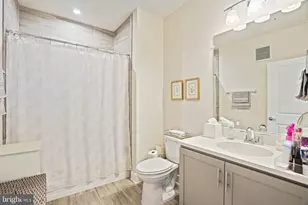 3505 Bellflower Ln, Rockville, MD 20852 - Photo 8