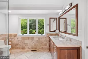 21151 Woodfield Rd, Laytonsville, MD 20882 - Photo 24