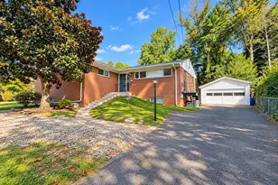 5819 Grosvenor Ln, Bethesda, MD 20814 - Photo 1