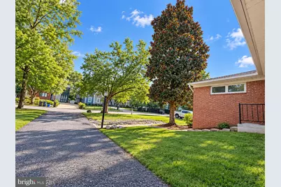5819 Grosvenor Lane, Bethesda, MD 20814 - Photo 6