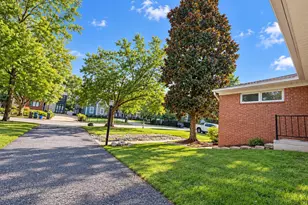 5819 Grosvenor Ln, Bethesda, MD 20814 - Photo 6
