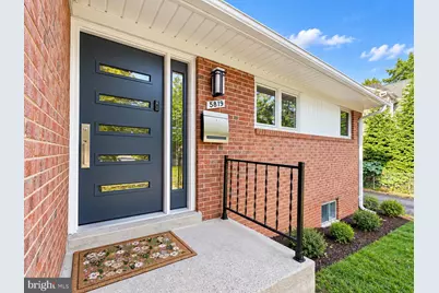 5819 Grosvenor Lane, Bethesda, MD 20814 - Photo 2
