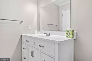 14541 Kelmscot Dr, Silver Spring, MD 20906 - Photo 16