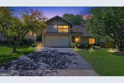 9136 Tulip Grove Road, Gaithersburg, MD 20879 - Photo 2