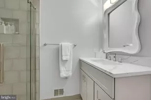 12232 Seline Wy, Potomac, MD 20854 - Photo 36