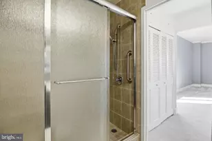 8101 Connecticut Ave, Chevy Chase, MD 20815 - Photo 22
