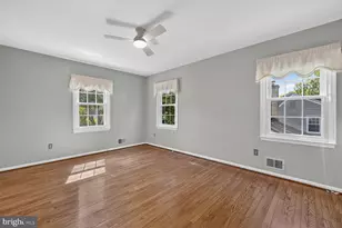 10 Treworthy Rd, Gaithersburg, MD 20878 - Photo 14