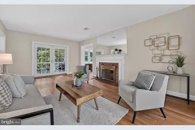 5739 Bradley Boulevard, Bethesda, MD 20814 - Photo 4