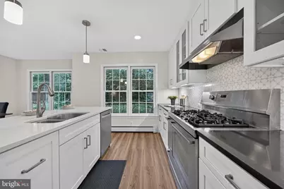 5739 Bradley Boulevard, Bethesda, MD 20814 - Photo 10