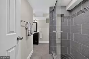 5739 Bradley Blvd, Bethesda, MD 20814 - Photo 34