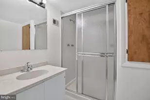 6310 E Halbert Rd, Bethesda, MD 20817 - Photo 22