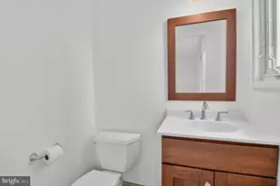 6310 E Halbert Rd, Bethesda, MD 20817 - Photo 10