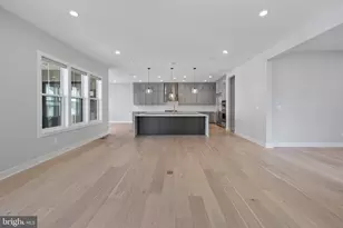 6829 Penngrove Ln, Bethesda, MD 20817 - Photo 10