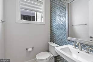 6829 Penngrove Ln, Bethesda, MD 20817 - Photo 8