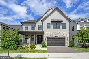 6829 Penngrove Ln, Bethesda, MD 20817 - Photo 1
