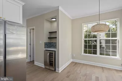 20318 Swallow Point Road, Montgomery Village, MD 20886 - Photo 14