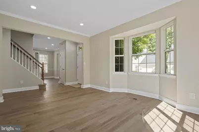 20318 Swallow Point Road, Montgomery Village, MD 20886 - Photo 6