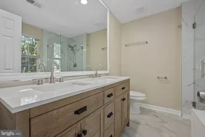 20318 Swallow Point Road, Montgomery Village, MD 20886 - Photo 24