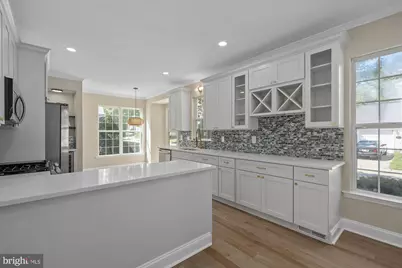 20318 Swallow Point Road, Montgomery Village, MD 20886 - Photo 16