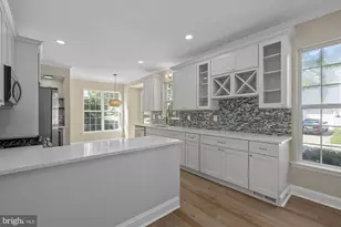20318 Swallow Point Rd, Montgomery Village, MD 20886 - Photo 16