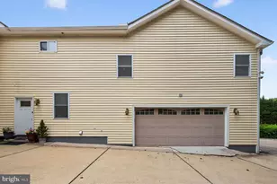8724 Hawkins Creamery Rd, Gaithersburg, MD 20882 - Photo 28