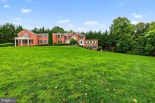 8724 Hawkins Creamery Rd, Gaithersburg, MD 20882 - Photo 2