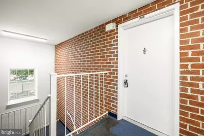 18328 Streamside Drive #301, Gaithersburg, MD 20879 - Photo 2