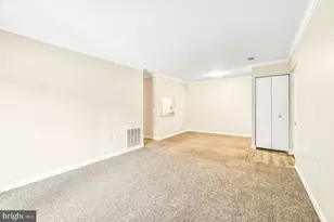 18328 Streamside Dr, Gaithersburg, MD 20879 - Photo 10