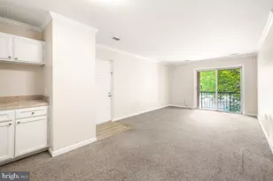 18328 Streamside Dr, Gaithersburg, MD 20879 - Photo 14