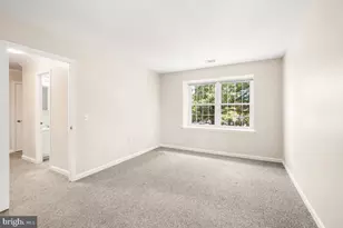 18328 Streamside Dr, Gaithersburg, MD 20879 - Photo 32