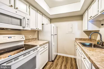 18328 Streamside Drive #301, Gaithersburg, MD 20879 - Photo 18