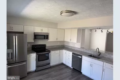 14852 Silver Ash Court, Burtonsville, MD 20866 - Photo 2