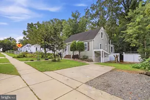 2812 Lindell St, Silver Spring, MD 20902 - Photo 2