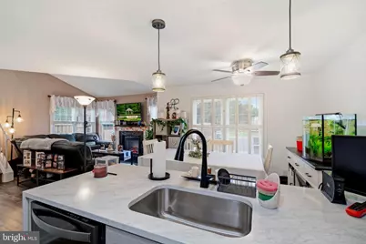 8812 Rustburg Circle, Montgomery Village, MD 20886 - Photo 4