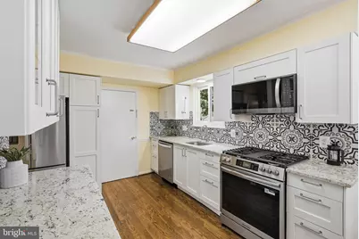 11504 Bedfordshire Avenue, Potomac, MD 20854 - Photo 12