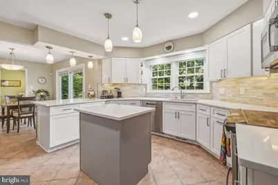 19914 Silverfield Drive, Montgomery Village, MD 20886 - Photo 12